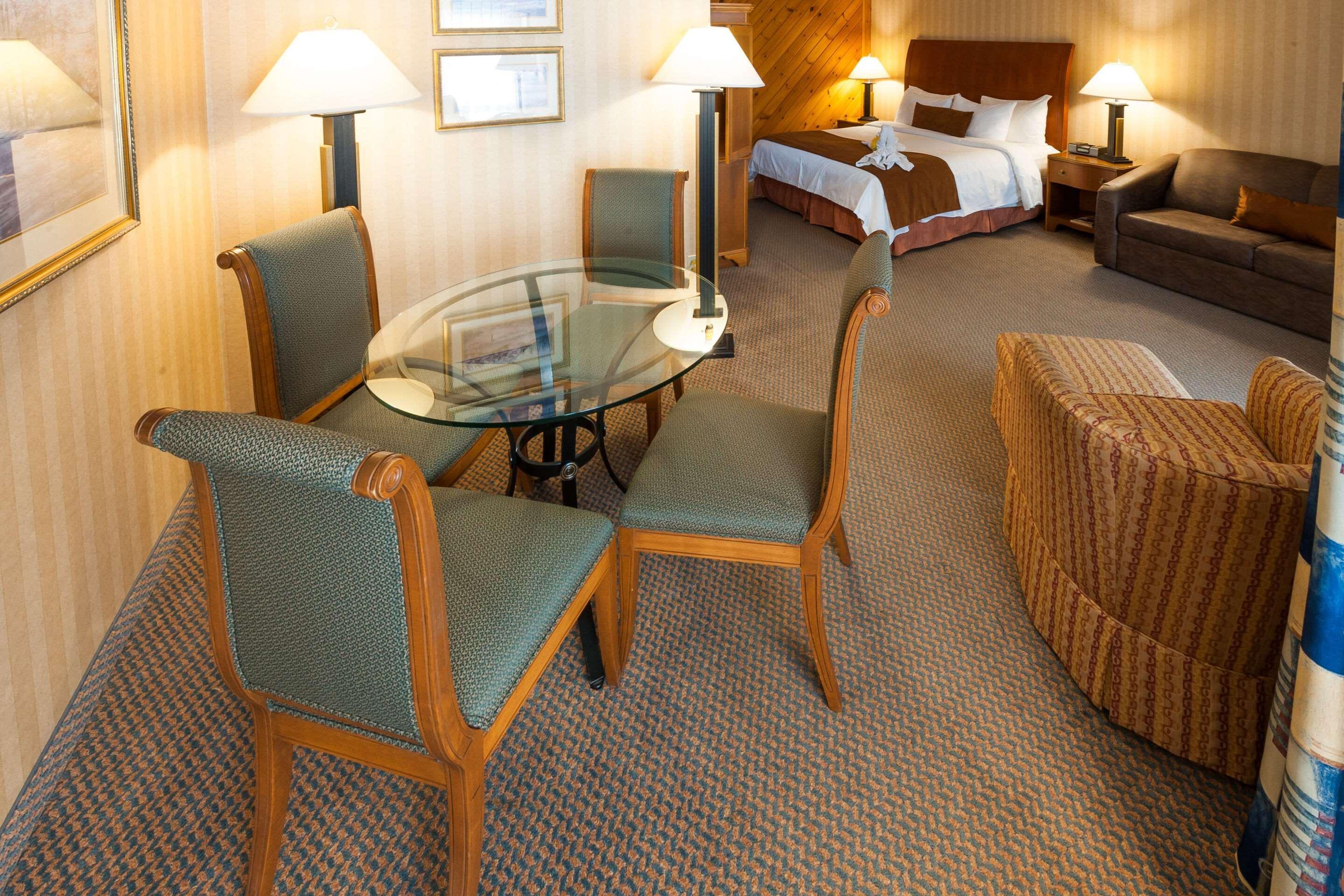 Pinestone Resort, Conference Centre, Spa & Golf Course Haliburton Kültér fotó